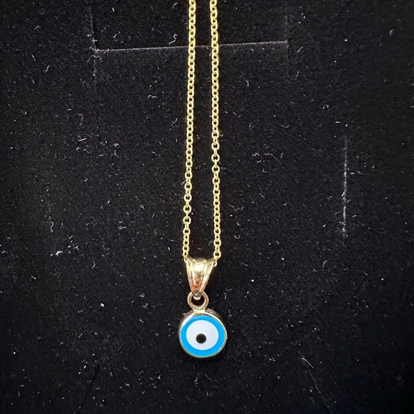 14k gold chain with Evil eye pendant. 14” inch length. Dainty piece of jewelry. - Picture 1 of 5